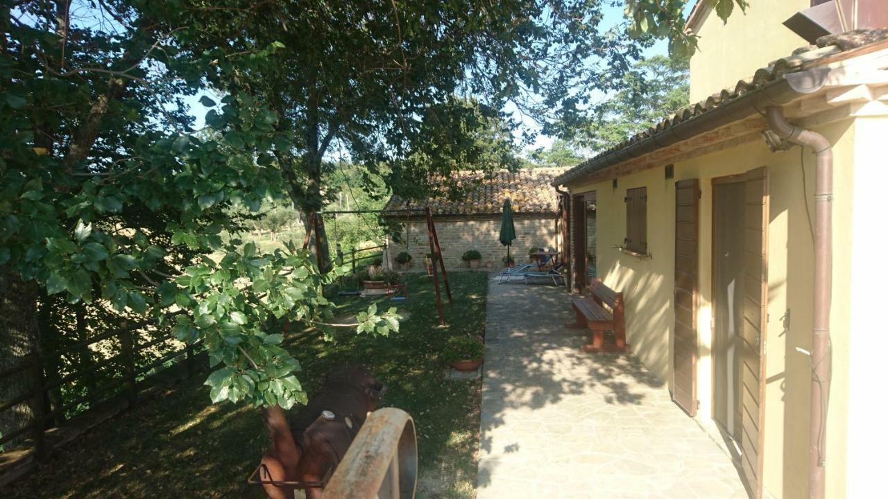 Agriturismo "Le Piagge" Castelplanio ภายนอก รูปภาพ